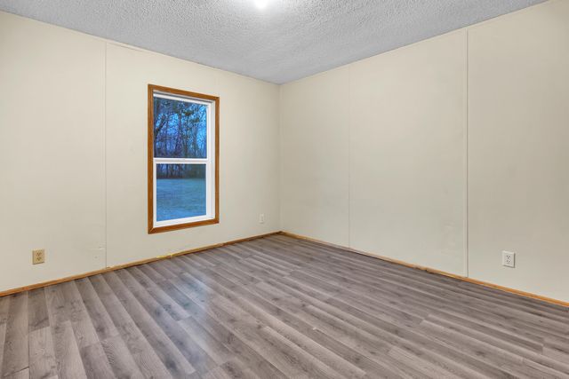 14865 Heritage Drive W, Wheatfield, IN 46392