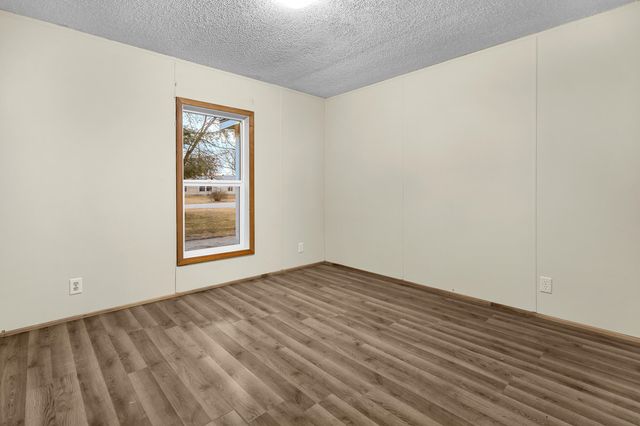 14865 Heritage Drive W, Wheatfield, IN 46392