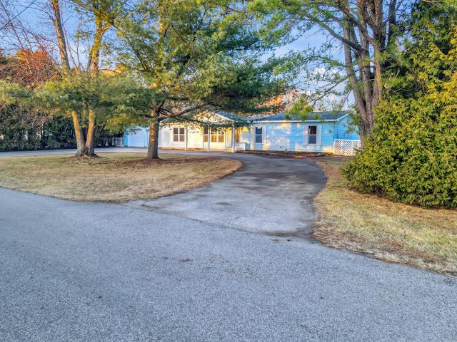 14865 Heritage Drive W, Wheatfield, IN 46392