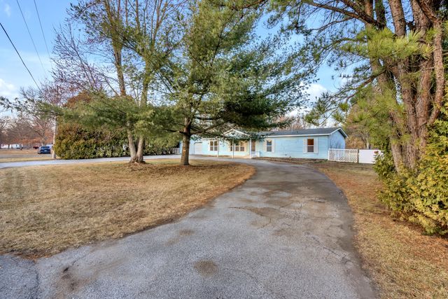 14865 Heritage Drive W, Wheatfield, IN 46392