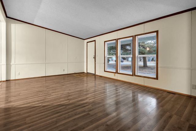 14865 Heritage Drive W, Wheatfield, IN 46392