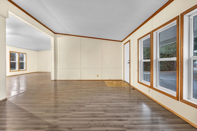 14865 Heritage Drive W, Wheatfield, IN 46392