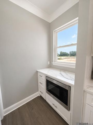 29463 Northlake Drive, Denham Springs, LA 70726