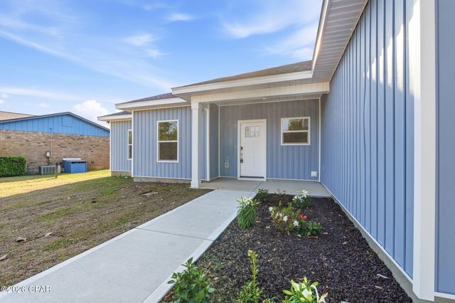 1416 E Park Road, Panama City, FL 32404