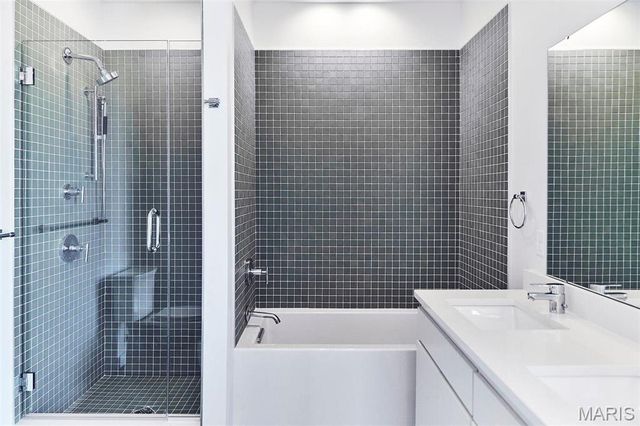 3838 Olive Street Lot 5, St Louis, MO 63108