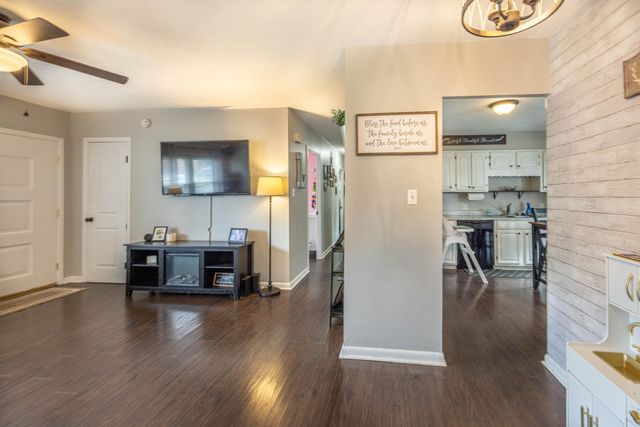 3006 Lynnwood Drive, Paris, KY 40361