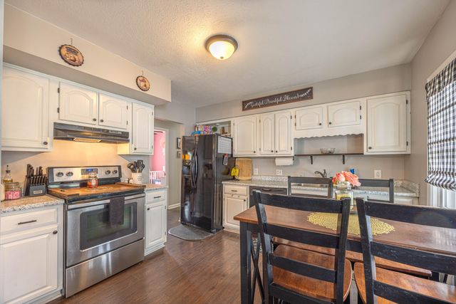 3006 Lynnwood Drive, Paris, KY 40361