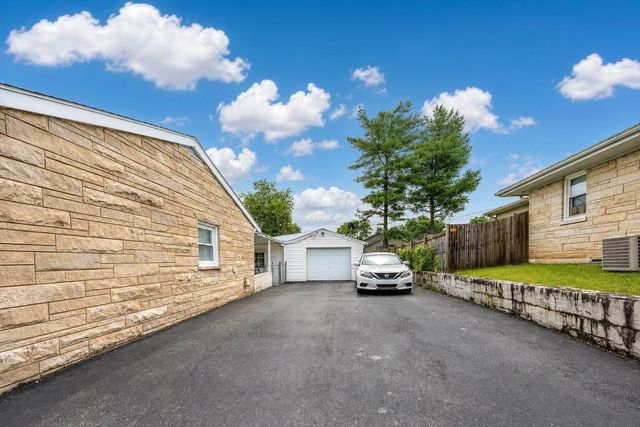 3006 Lynnwood Drive, Paris, KY 40361