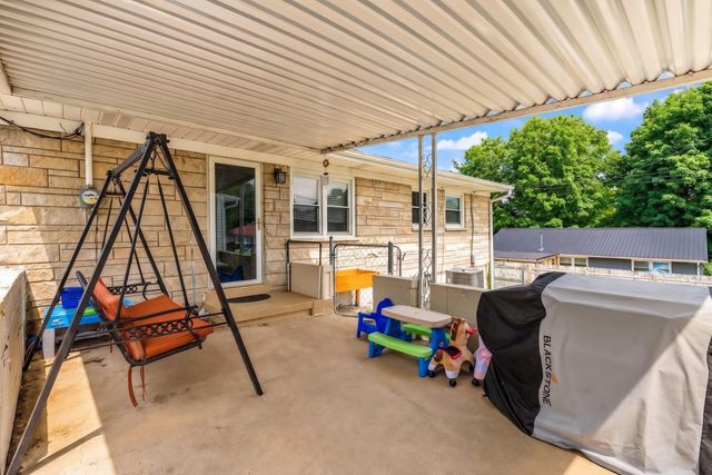 3006 Lynnwood Drive, Paris, KY 40361
