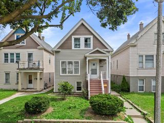 2428 S 14th STREET, Milwaukee, WI 53215