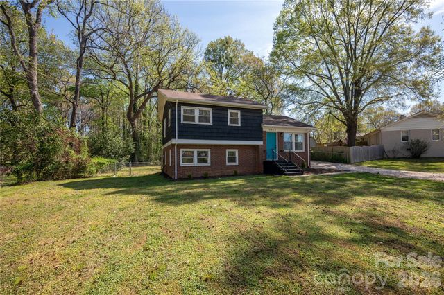 5412 Milhaven Lane, Charlotte, NC 28269