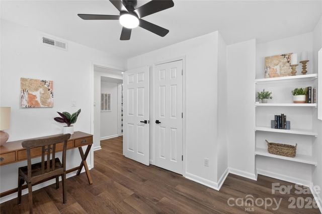 5412 Milhaven Lane, Charlotte, NC 28269