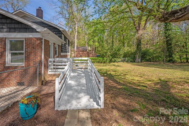 5412 Milhaven Lane, Charlotte, NC 28269