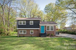 5412 Milhaven Lane, Charlotte, NC 28269