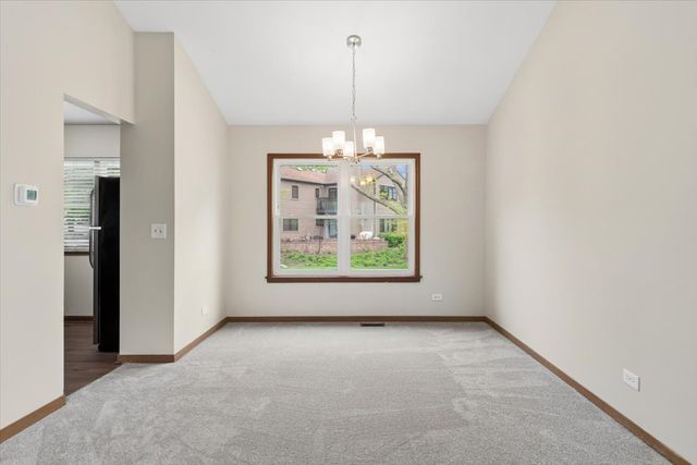 1440 CARLETON Avenue, Naperville, IL 60565