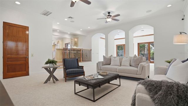6755 30TH STREET S, St Petersburg, FL 33712