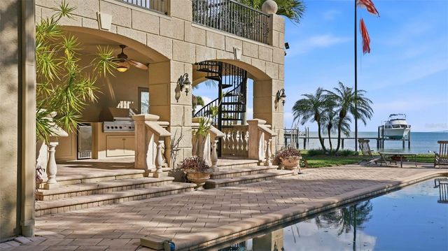 6755 30TH STREET S, St Petersburg, FL 33712