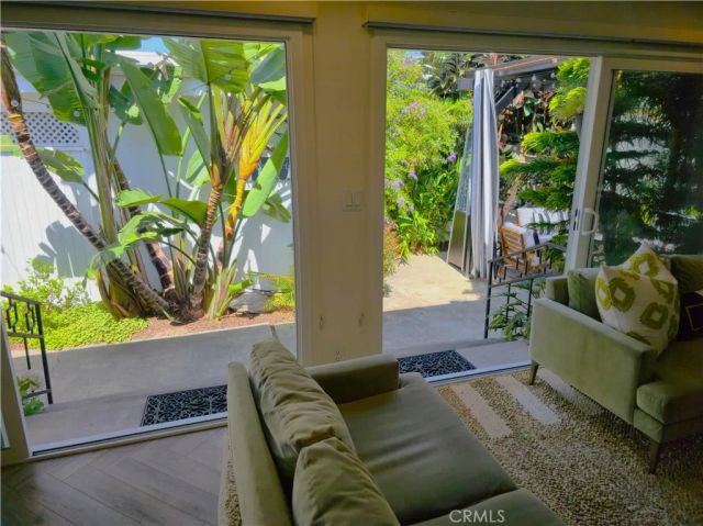 58 Saratoga, Newport Beach, CA 92660