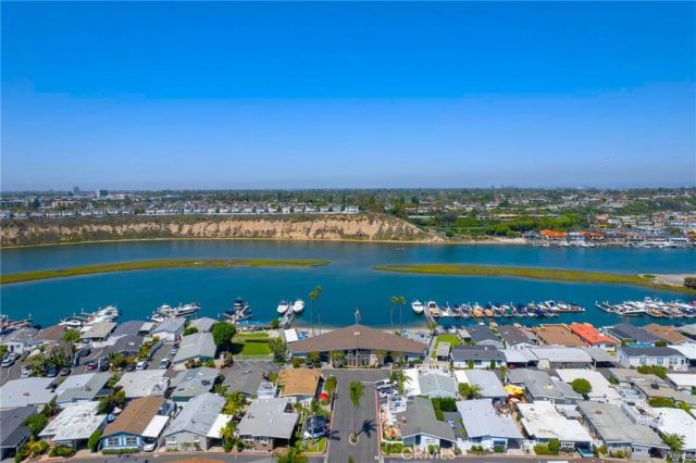 58 Saratoga, Newport Beach, CA 92660