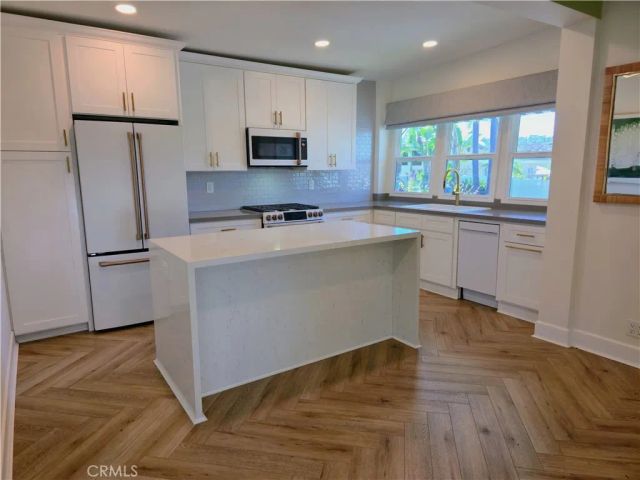 58 Saratoga, Newport Beach, CA 92660