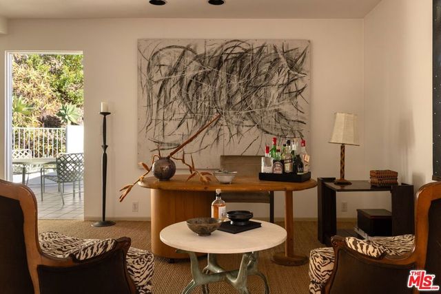 9421 Lloydcrest Drive, Los Angeles, CA 90210