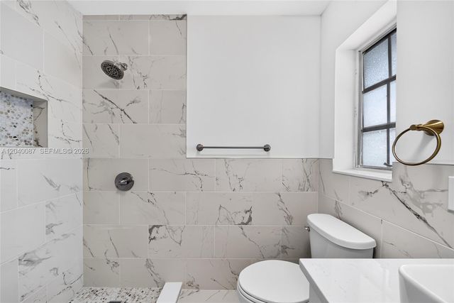 6565 Santona Street B17, Coral Gables, FL 33146