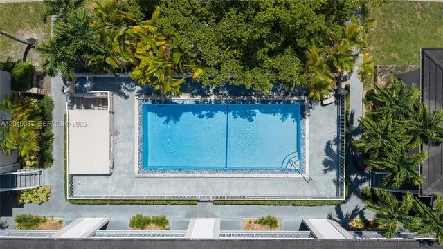6565 Santona Street B17, Coral Gables, FL 33146