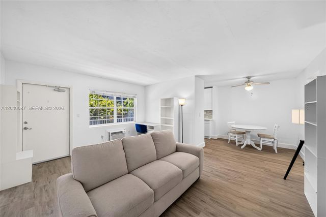 6565 Santona Street B17, Coral Gables, FL 33146