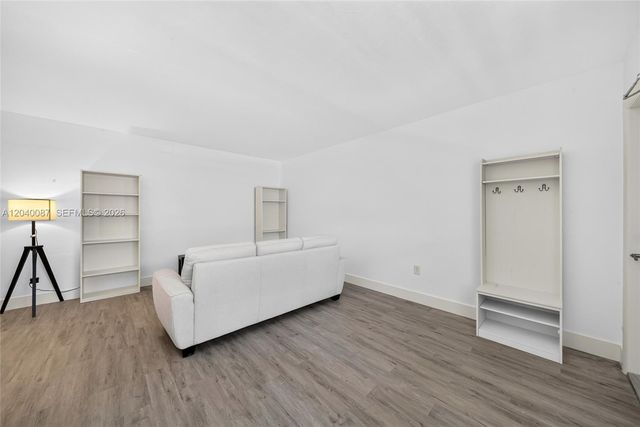 6565 Santona Street B17, Coral Gables, FL 33146