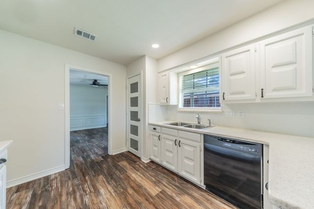 2212 Vickers Drive, Plano, TX 75075