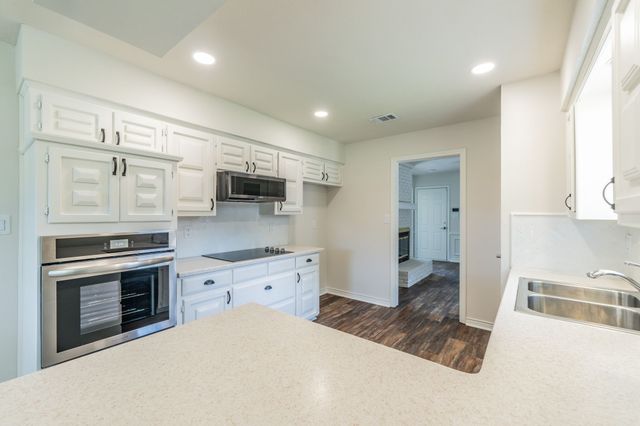 2212 Vickers Drive, Plano, TX 75075