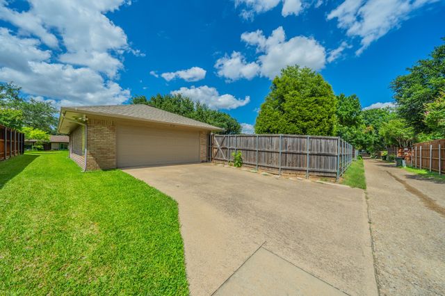 2212 Vickers Drive, Plano, TX 75075