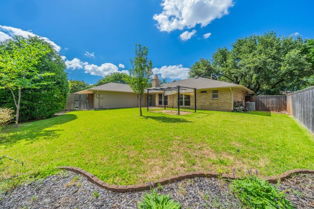 2212 Vickers Drive, Plano, TX 75075