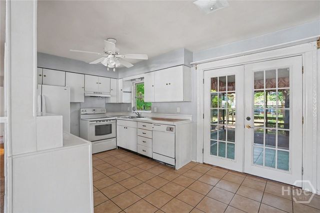 10 Port Royal Drive, Savannah, GA 31410