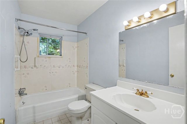 10 Port Royal Drive, Savannah, GA 31410