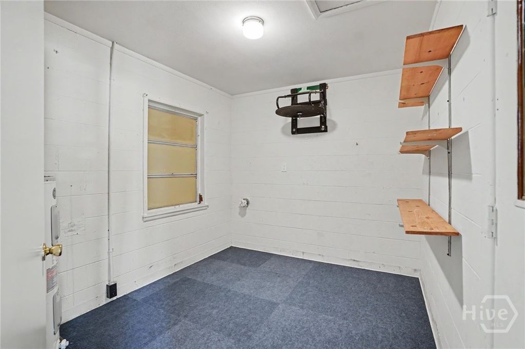 Image 21 of property listing at 10 Port Royal Drive, Savannah, GA 31410