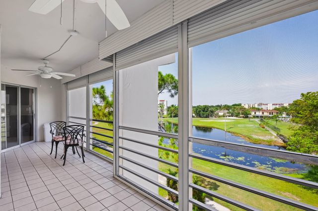 3593 Birdie Drive 507, Greenacres, FL 33467