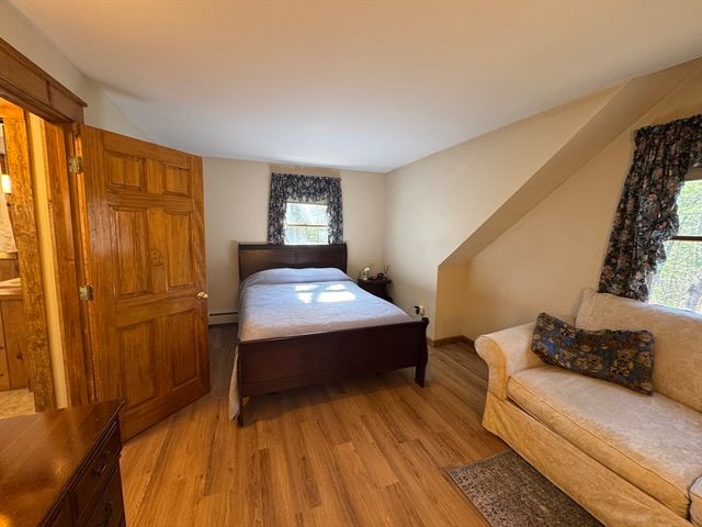 47 Kingsbury Rd, Norfolk, MA 02056