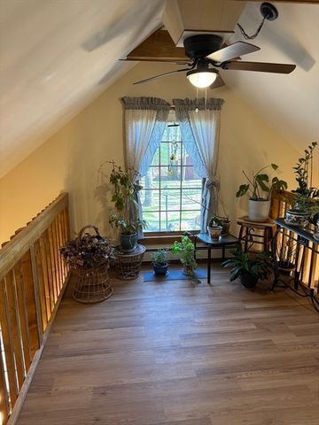 47 Kingsbury Rd, Norfolk, MA 02056
