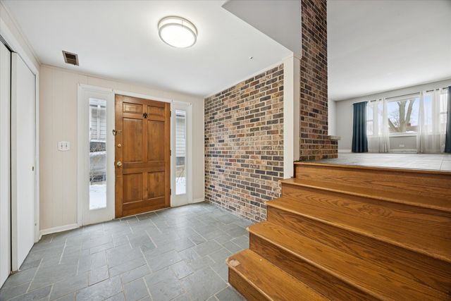 602 Prairie Avenue, Downers Grove, IL 60515