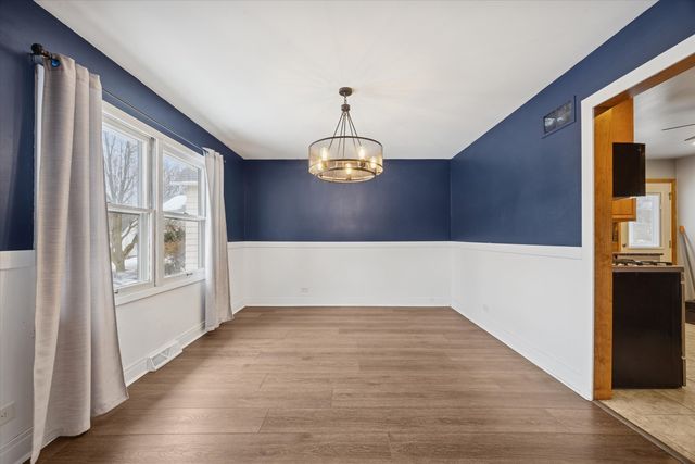 602 Prairie Avenue, Downers Grove, IL 60515