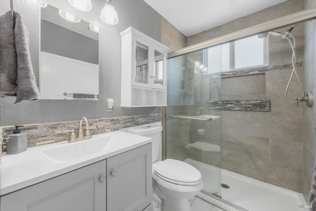 1293 Devonshire Dr, Vacaville, CA 95687