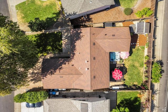 1293 Devonshire Dr, Vacaville, CA 95687