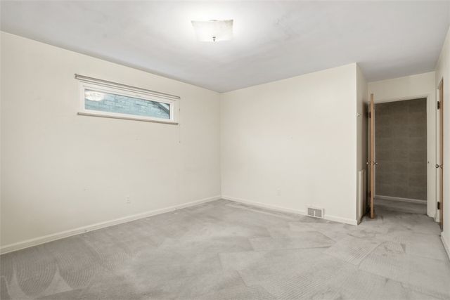 1150 Arrowood Dr, Mt Lebanon, PA 15243