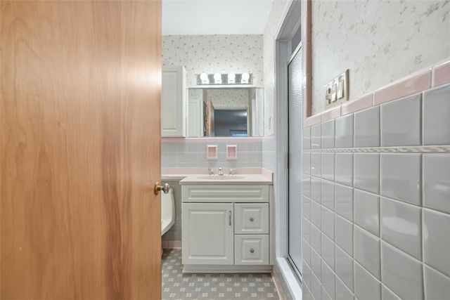 1150 Arrowood Dr, Mt Lebanon, PA 15243