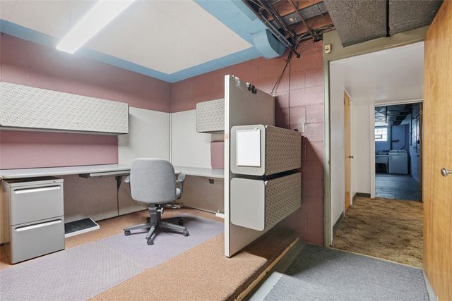 1150 Arrowood Dr, Mt Lebanon, PA 15243