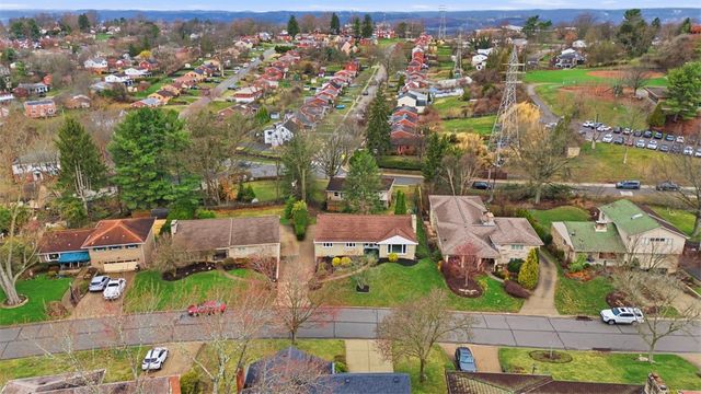 1150 Arrowood Dr, Mt Lebanon, PA 15243