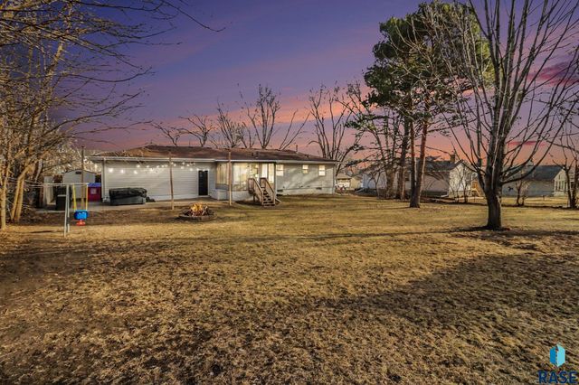 4701 W 37th St Street, Sioux Falls, SD 57106