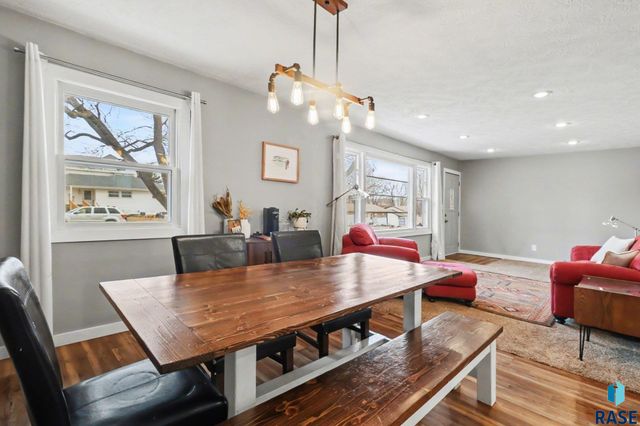 4701 W 37th St Street, Sioux Falls, SD 57106