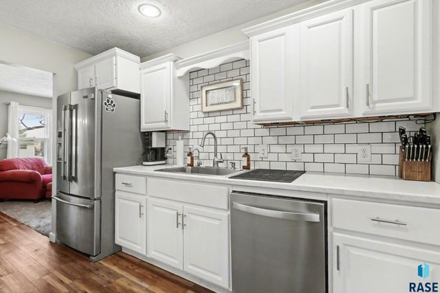 4701 W 37th St Street, Sioux Falls, SD 57106